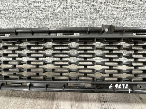 KIA CEED II JD 2015-2018 Grille de Pare-chocs image 3