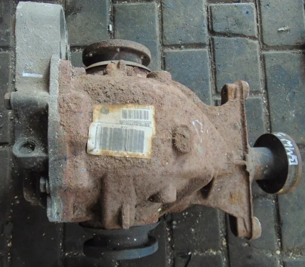 OEM 7542502 Taka-akselin tasauspyörästö BMW 5 E60/E61 image 2