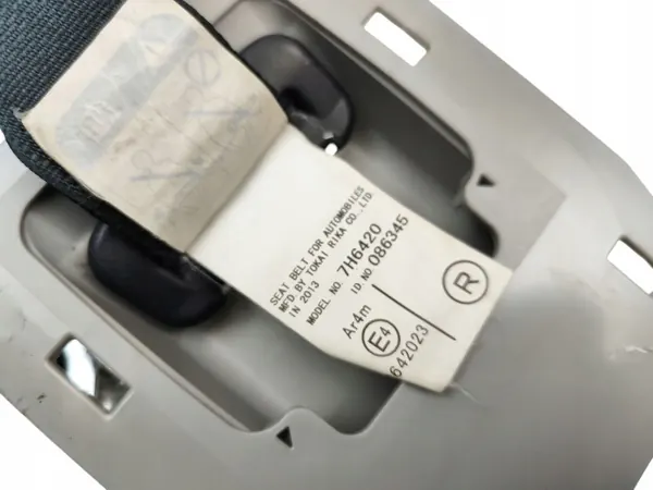 Mittre baksätesbälte OEM 7H6420 för Toyota RAV4 image 6