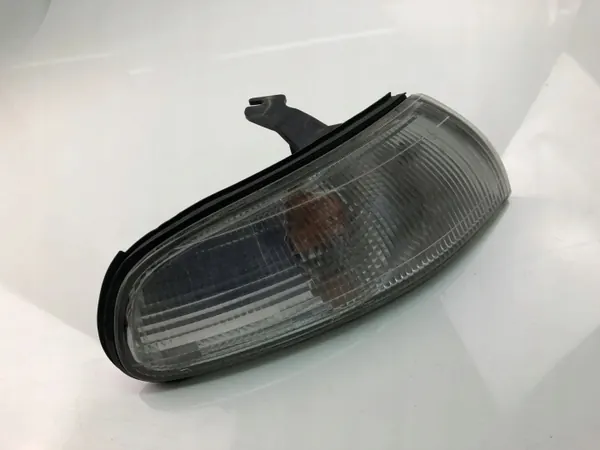 Vänster skärmblixt OEM 21061612 Mazda 626 IV image 2