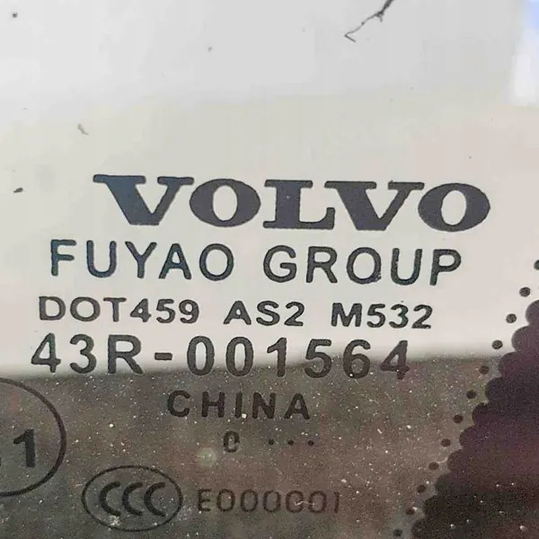 Vitre arrière gauche d'occasion OEM 43R001564 pour Volvo V60 image 6