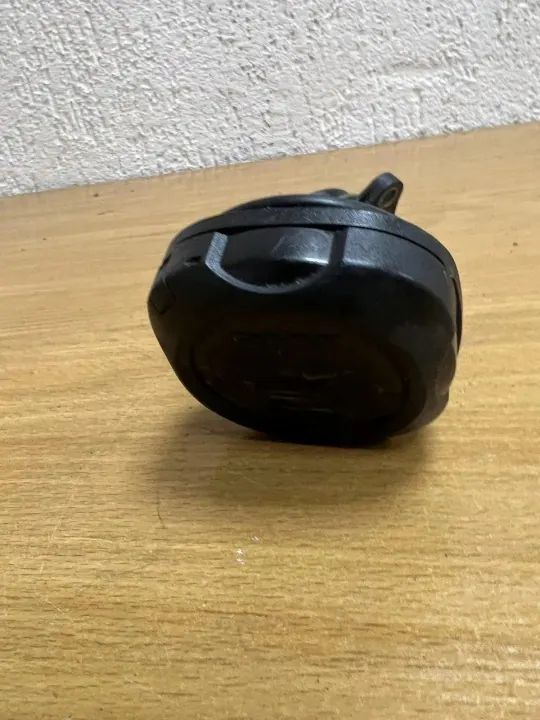 Öljytäyttöputki OEM D5846 BMW 7-sarjaan F01/F02 image 4