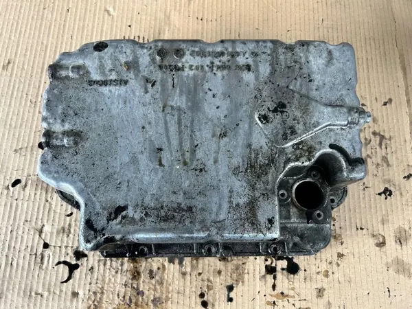 Cárter de aceite usado para Mercedes Sprinter 906 2.2 CDI 651 image 2