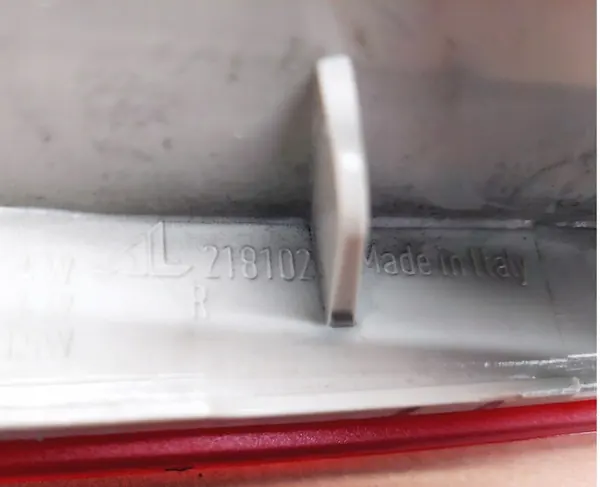 Lámpara Trasera Derecha MAGNETI MARELLI 218102R BMW S3 E90 image 4