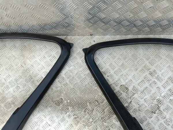 Marco Junta Cristal Puerta Delantera OEM 7384929 7384930 image 3