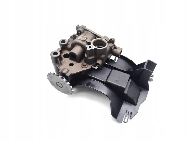 Vauxhall Vivaro Oljepump OEM 8200345633 2.0 CDTI image 10