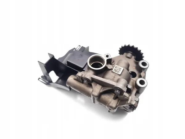Vauxhall Vivaro Oljepump OEM 8200345633 2.0 CDTI image 4