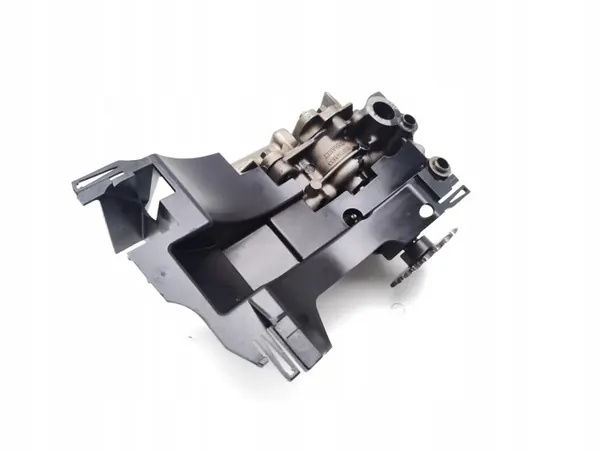 Vauxhall Vivaro Oljepump OEM 8200345633 2.0 CDTI image 5
