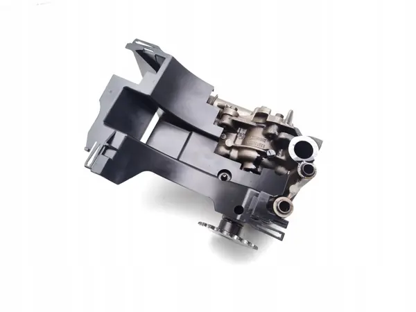 Vauxhall Vivaro Oljepump OEM 8200345633 2.0 CDTI image 6
