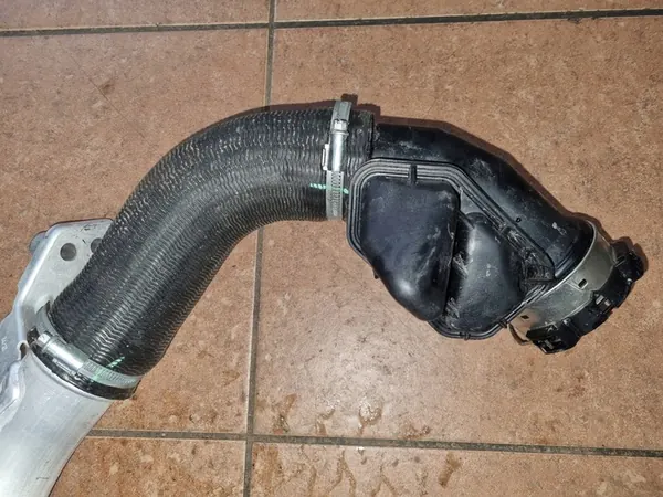 VOLVO XC90 II XC60 II Intercooler-Schlauch image 3