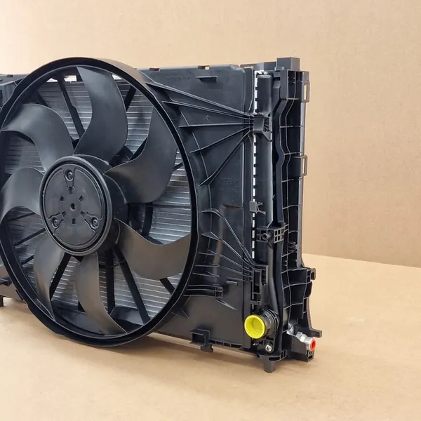 Compleet Koelventilator Mercedes W205 Lift 2019- image 2