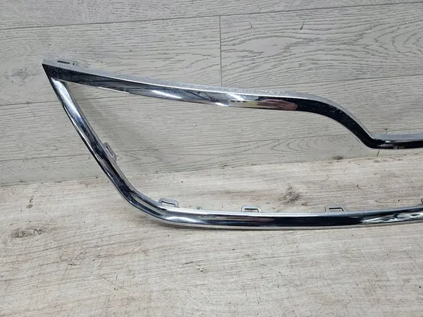 Moldura de para-choque dianteiro Skoda Rapid (NH) 5JA853607 image 2