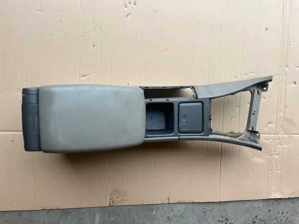 OEM keskikonsoli käsinoja Volvo V70 II 1999-2004 image 2