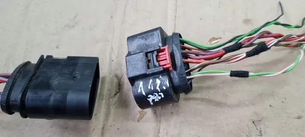 A6 C8 4K Connector 3C0973837 8W0973737 image 3