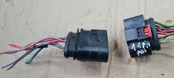 A6 C8 4K Connector 3C0973837 8W0973737 image 4