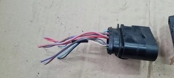 A6 C8 4K Connector 3C0973837 8W0973737 image 5