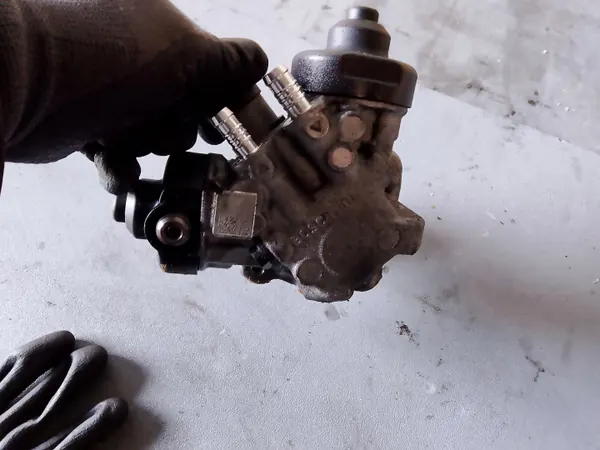 Bomba de inyección OEM 059130755AB para Audi Q7 3.0 TDI image 3