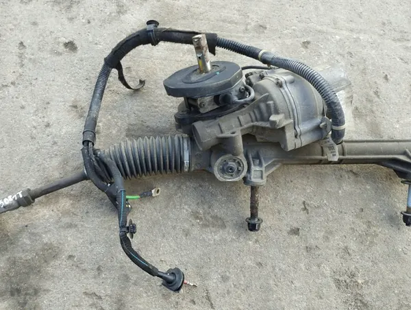 2017 Peugeot 208 Caixa de direção 9807834380 image 9