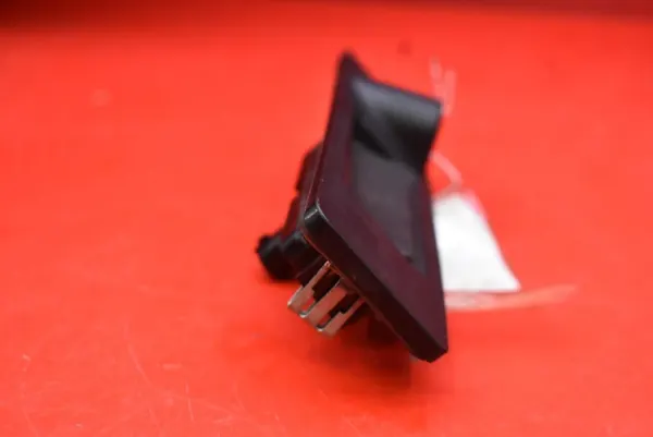 Poignée bouton coffre Tesla Model Y 20- OEM mamAUTO-1047479- image 8