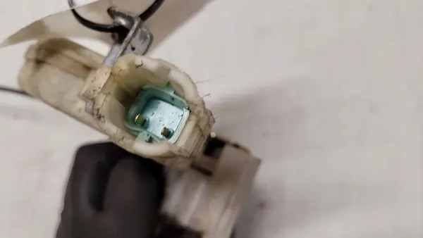 Höger framdörrslås NISSAN X-TRAIL (T30) 80552AA200 image 4