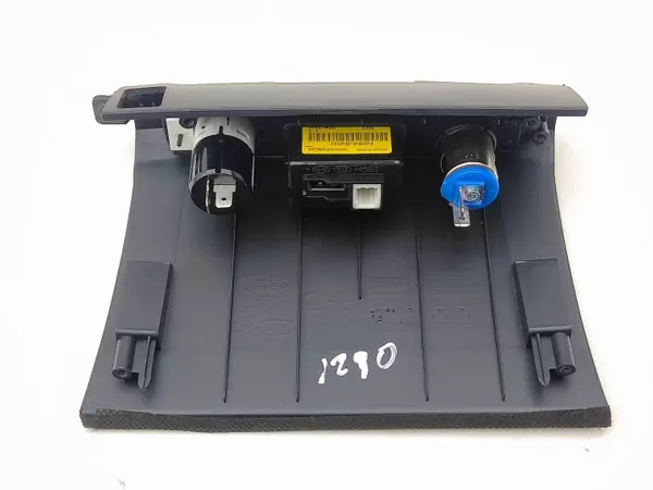 Porta USB Kia Niro 2021 OEM 84632-Q4910 image 4