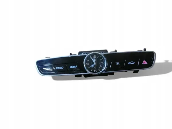 Mercedes-Benz E W213 2019 Klokset OEM A2139056508 image 2