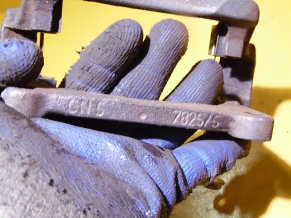 OEM 5682 Remklauw Rechts Achter A8 D3 image 5