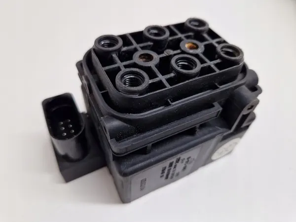 Airmatic ventildistributör VW Phaeton 3D0616013C image 3