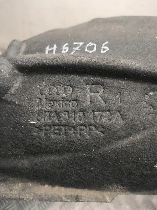 Passage de roue arrière droit Audi Q5 OEM 8MA810172A image 4