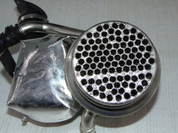 EGR-Jäähdytin VW PASSAT B8 OEM 05L131512D image 3