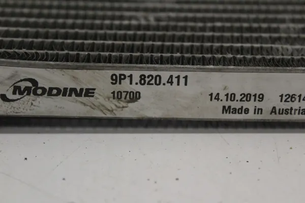 Porsche 911 Lift GTS GT3 Koeler 9P1820411 image 3