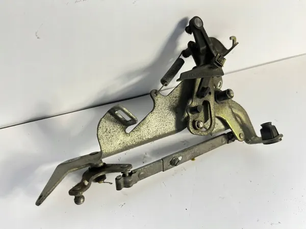 Mécanisme de câble gaz OEM 1040702321 Mercedes W124 image 3