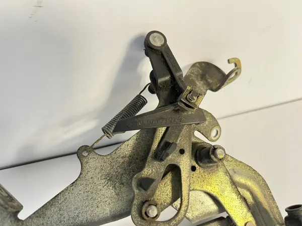 Mécanisme de câble gaz OEM 1040702321 Mercedes W124 image 4