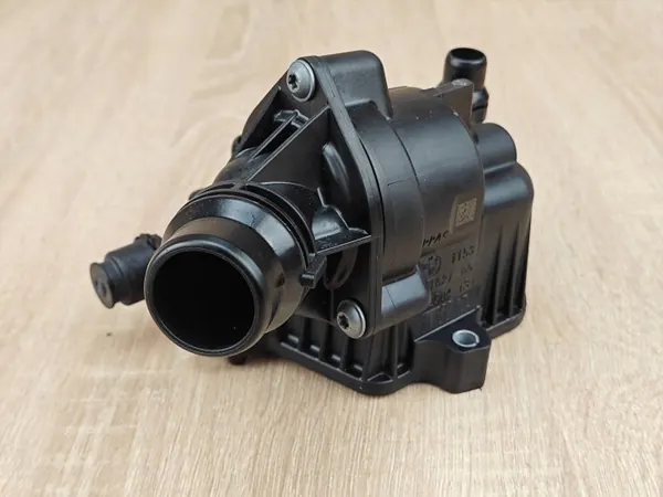 Carcasa Termostato OEM 8581627 para BMW 2.0D image 3