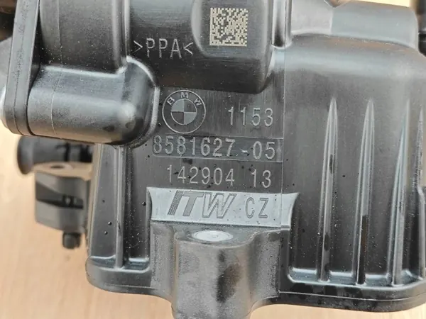 Carcasa Termostato OEM 8581627 para BMW 2.0D image 5
