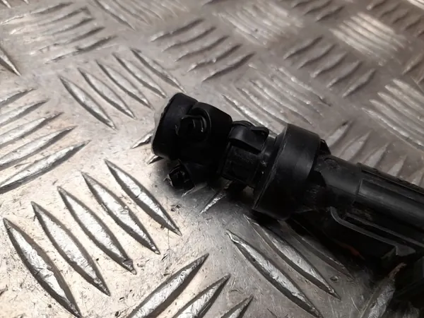 Mercedes-Benz OE A 166 860 1147 sproeikop image 2