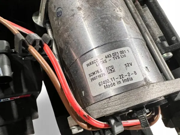 Achter luchtvering compressor OEM 4430210011 BMW image 3