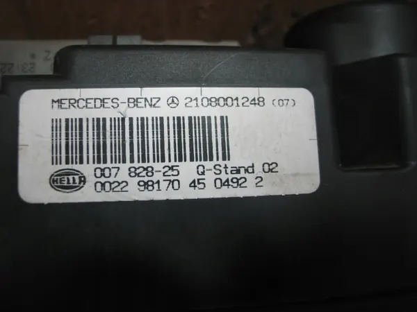Mercedes C W202 keskuslukituspumppu OEM 2108001248 image 7