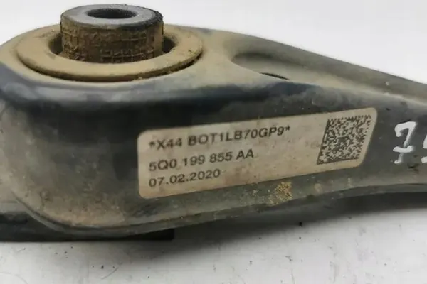 Soporte de motor izquierdo VW GOLF VIII 5Q0199855AA image 5