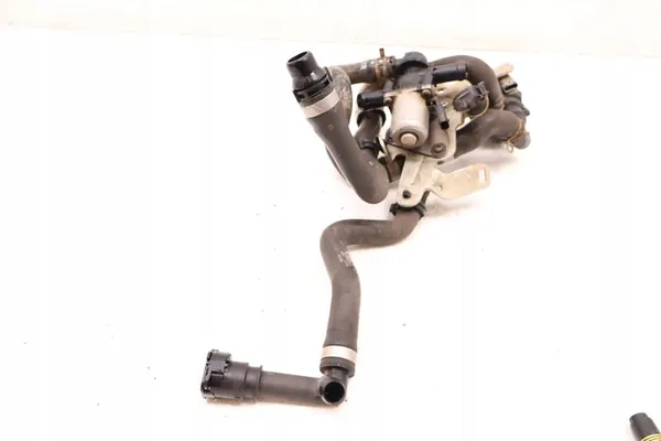 VOLVO XC90 II 2.0 T8 Extra Vattenpump image 2