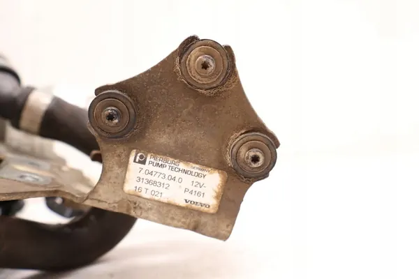 VOLVO XC90 II 2.0 T8 Extra Vattenpump image 9