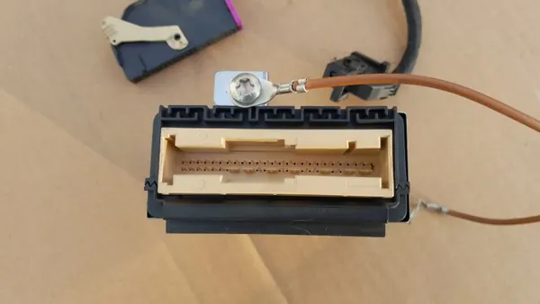 Federungssteuergerät OEM 4Z7907553E - Audi A6 image 4