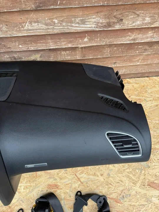 Salpicadero Audi A5 OEM 8T1857041B - Usado image 4