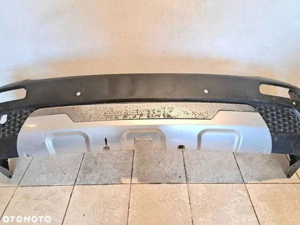 KIA Sorento 2011 Parachoques Trasero image 4
