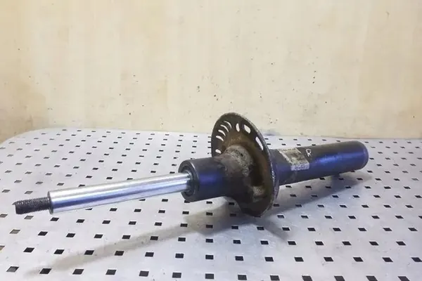 Ammortizzatore anteriore destro AUDI TT 2.0L 8J0413031AD image 2