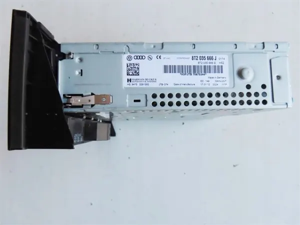 Lecteur Radio Navigation Audi Q5 2008-2012 OEM 8T2035666J image 3