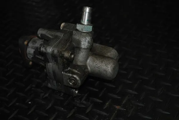 Bomba de direção AUDI A8 D2 4D0145155K image 5