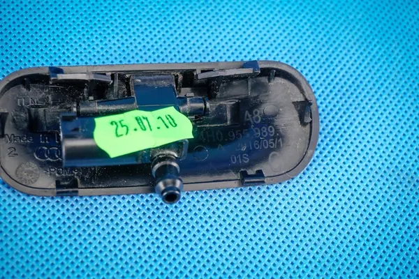 Audi A8 S8 Hood Washer Nozzles 4H 4H0955987C 4H0955988C 4H0955989C image 6