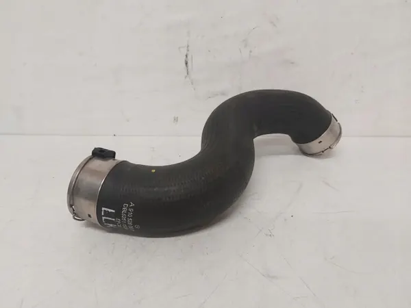 Manguera Turbo Mercedes OEM A9105280800 para Sprinter image 2