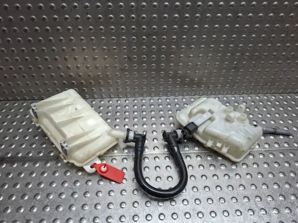 Depósito de líquido de frenos OEM S26301916 Renault image 4